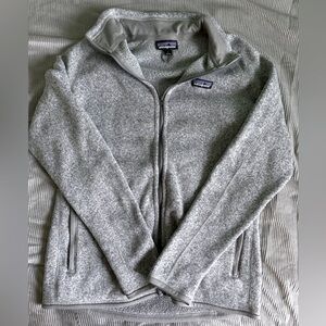 PATAGONIA - Women’s Better Sweater Fleece Jacket in Grey and Size Large.
